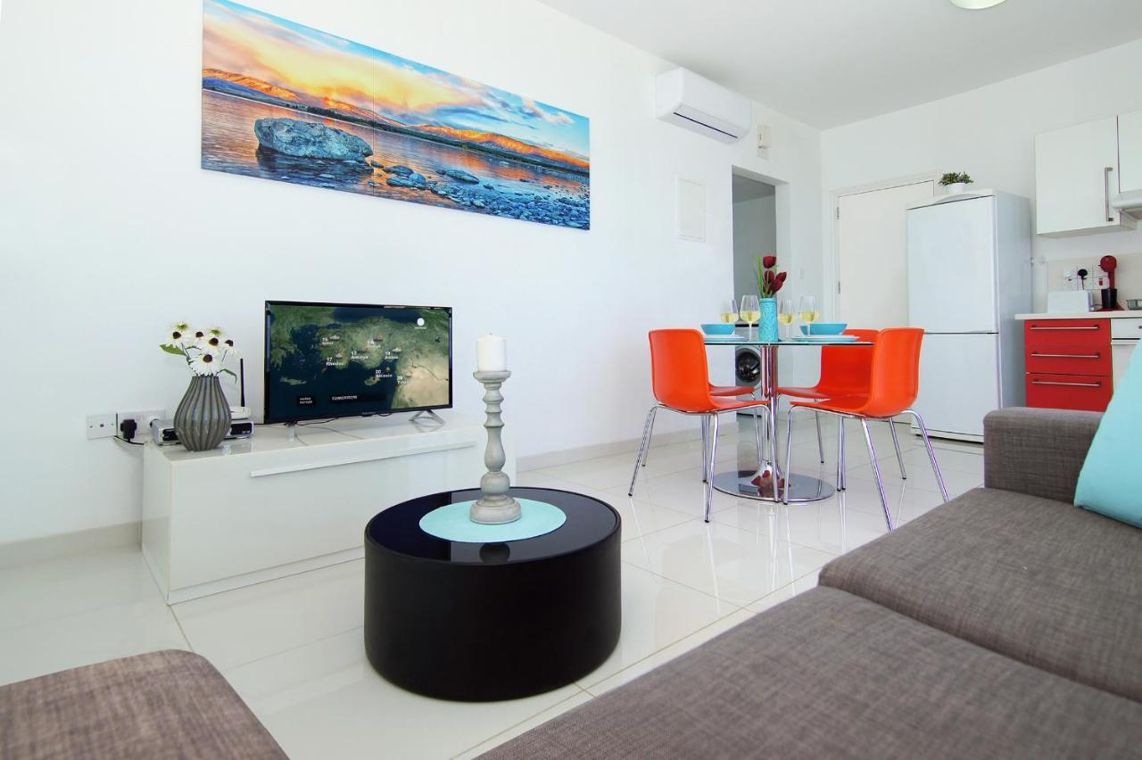 Apartment Erika Protaras Luaran gambar