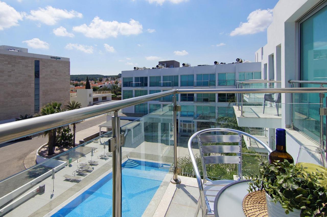 Apartment Erika Protaras Luaran gambar